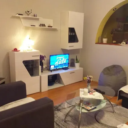 Fenix Apartment *
